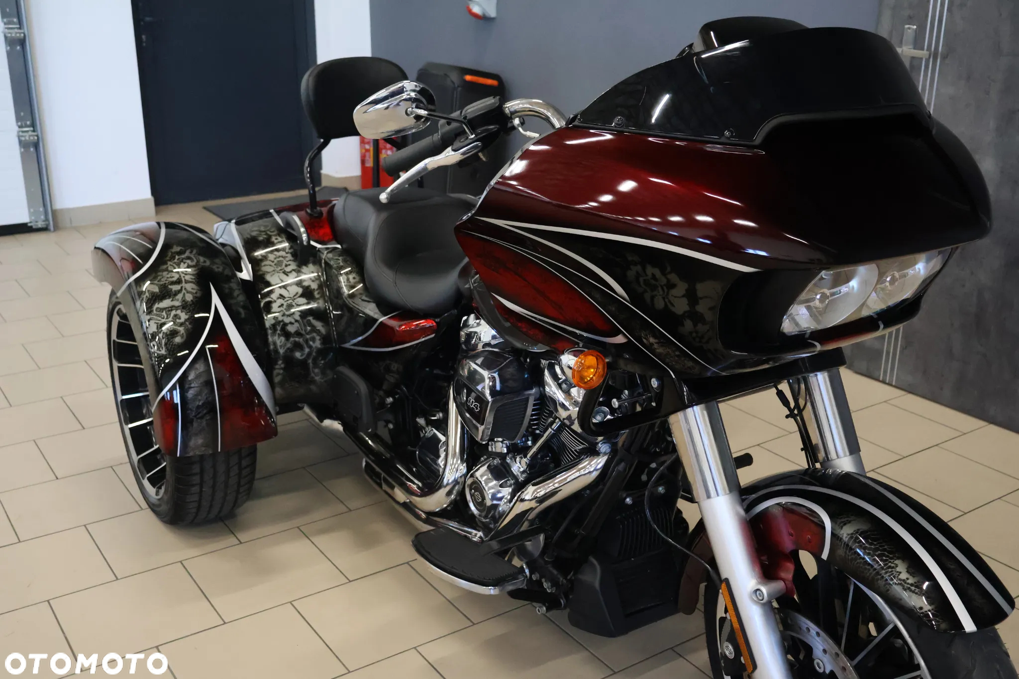 Harley-Davidson Touring Road Glide - 20