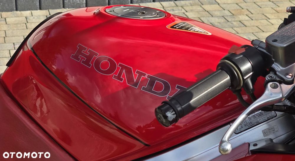 Honda VFR - 31