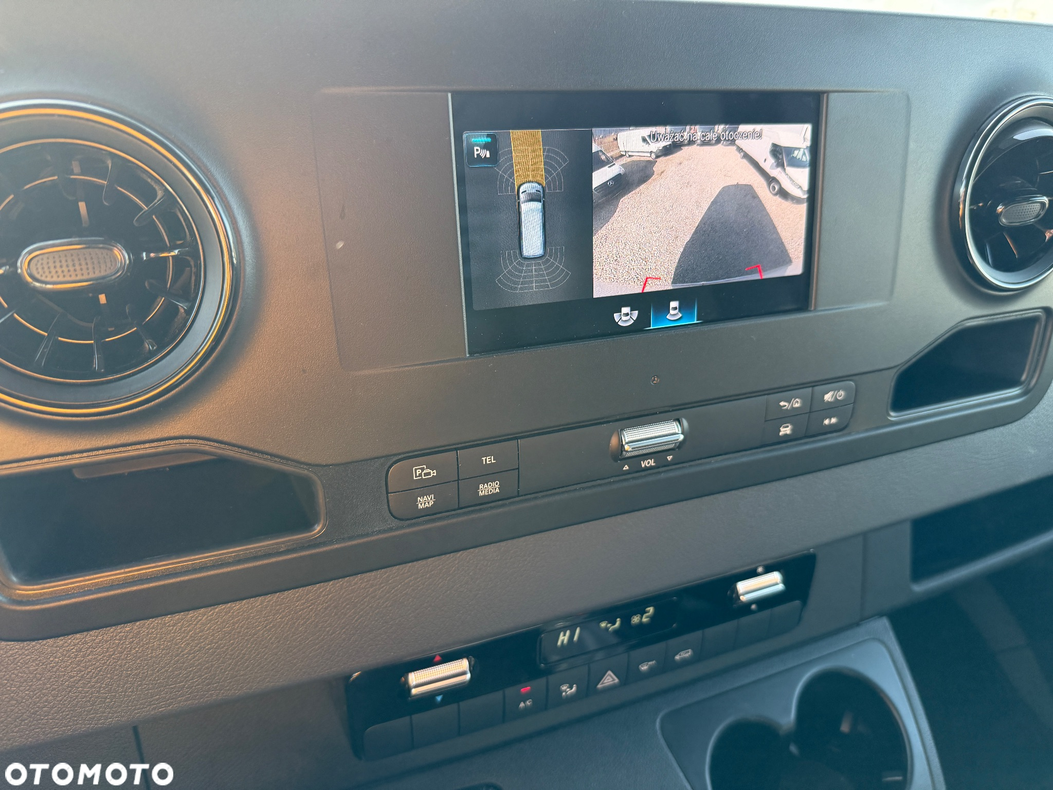 Mercedes-Benz Sprinter 317 CDI /L2H2 średniak/LED/Prawie Nowy/Navi/Klima/Kamera/bdb stan - 24