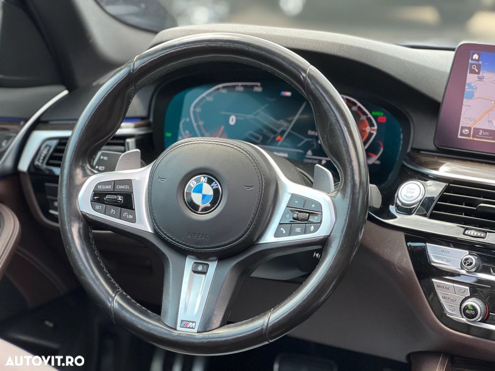 BMW Seria 5 530i AT MHEV - 19
