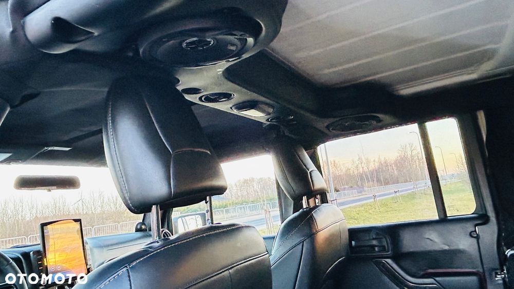 Jeep Wrangler Unlimited 3.6 Automatik Sahara - 23