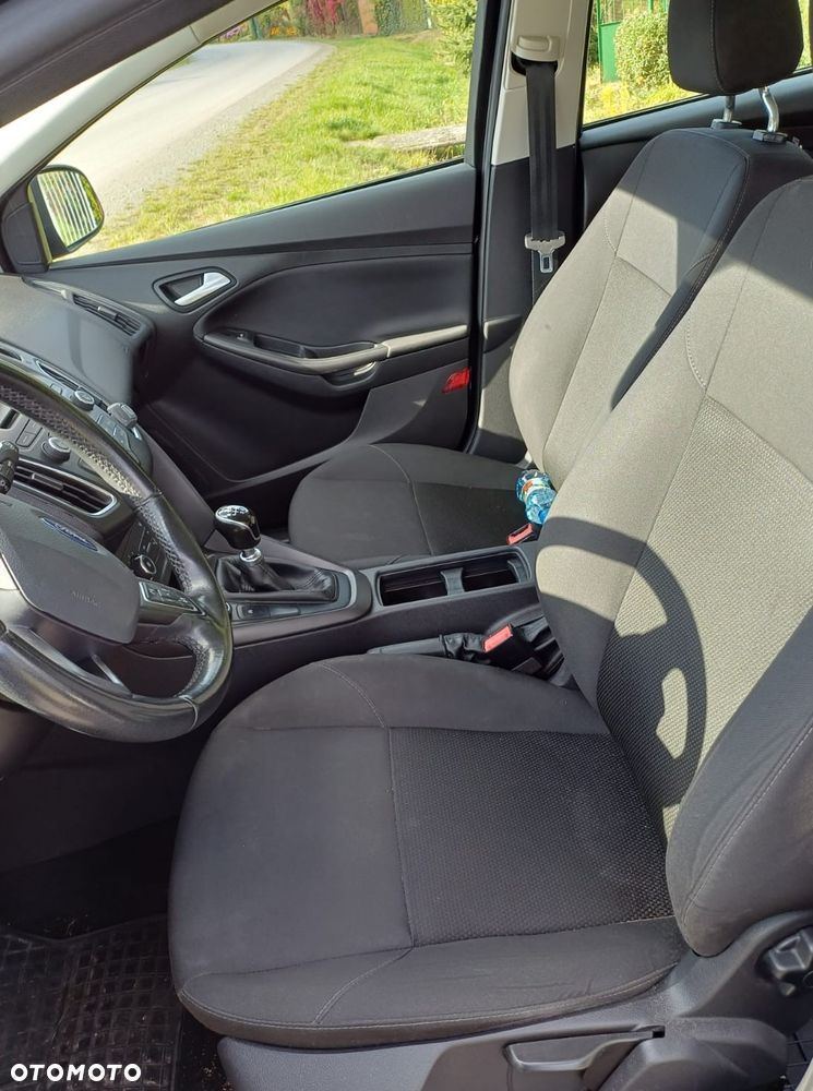 Ford Focus - 8