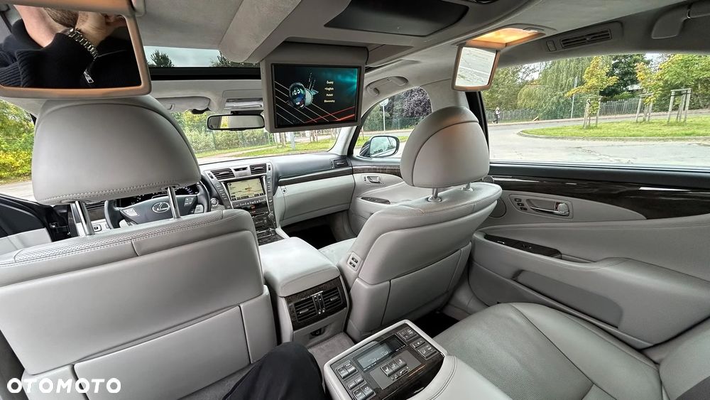 Lexus LS - 35