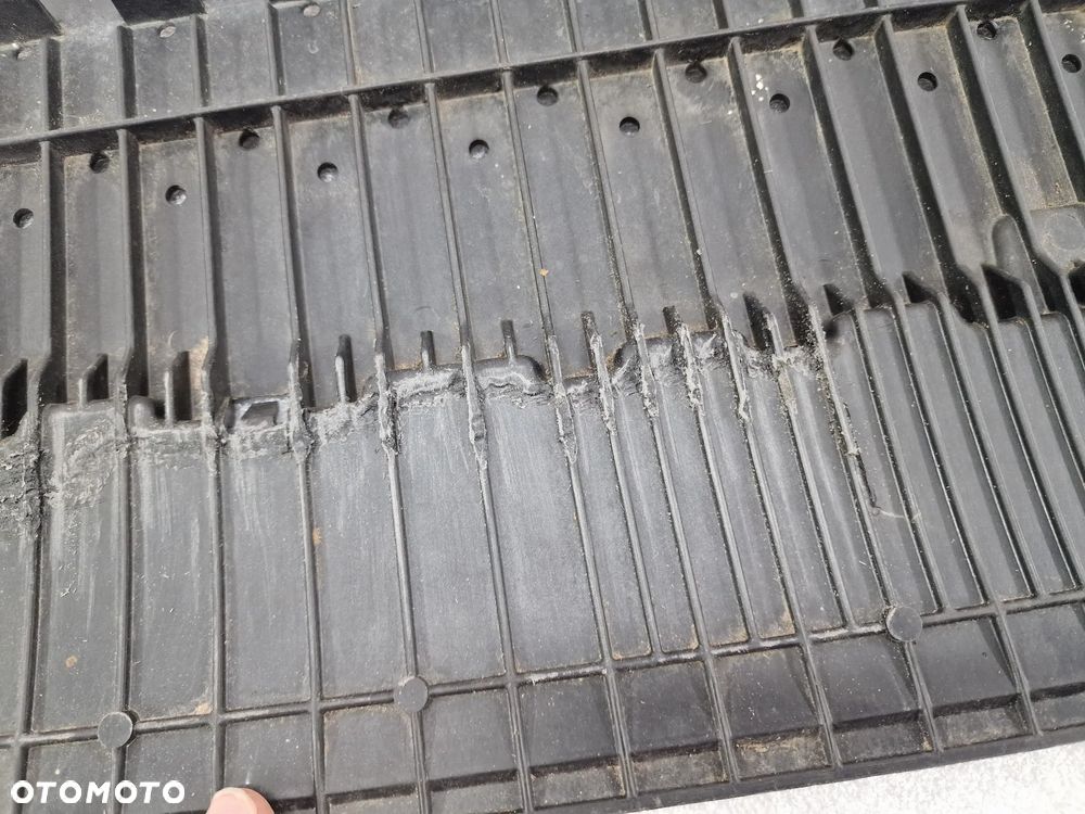 AUDI A4 / S4 S-LINE LIFT 11- PŁYTA / OSŁONA POD ZDERZAK PRZEDNI PRZÓD , NR 8K0807611B , NR AUKCJI NSŁ280 - 20