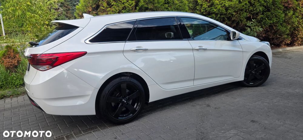 Hyundai i40 Kombi 1.7 CRDi DCT Premium - 17