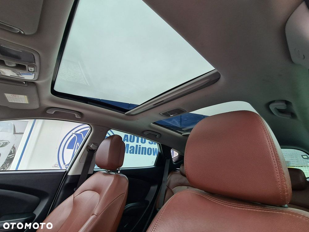 Hyundai ix35 2.0 CRDi 4WD Premium - 29