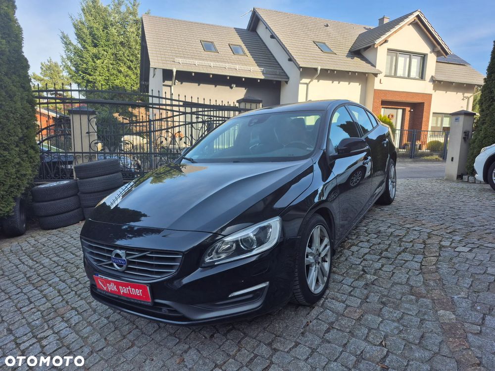 Volvo S60 D3 Momentum - 1