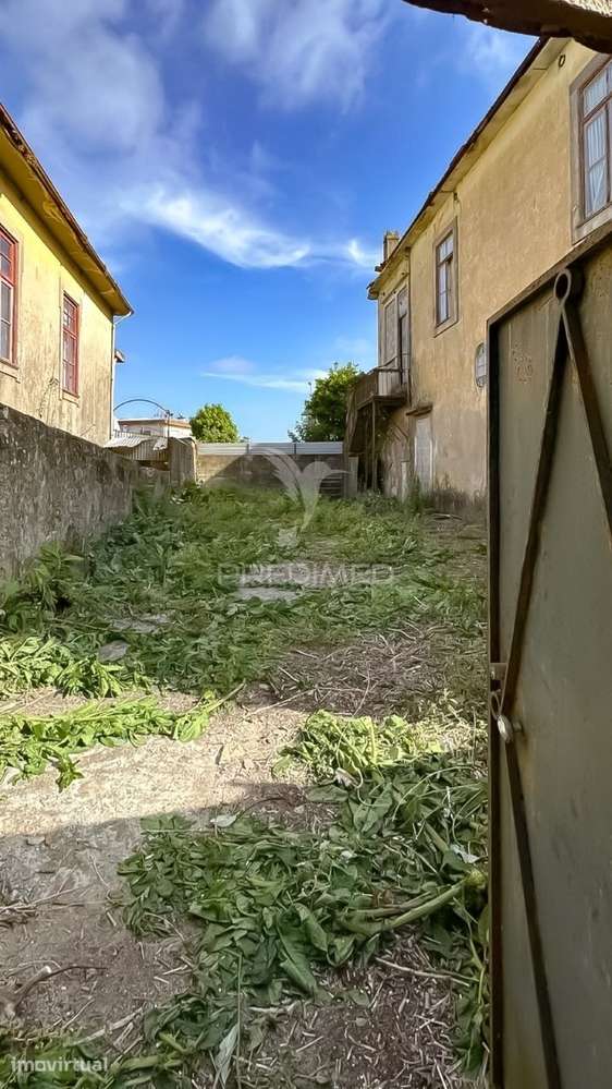Moradia Independente a 5 Minutos do Hospital de São João - Grande imagem: 2/12