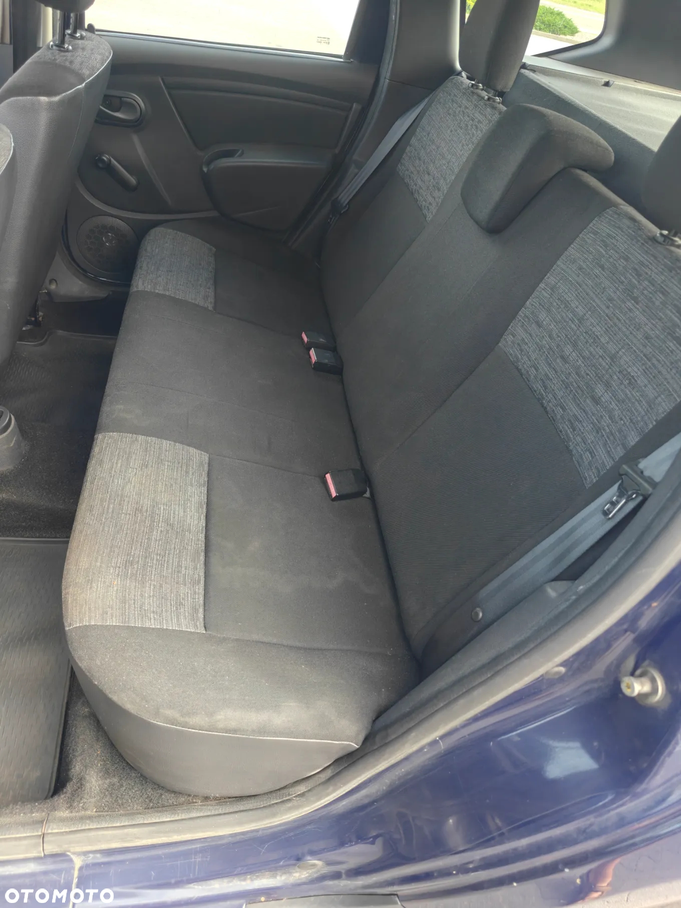 Dacia Duster 1.6 - 12