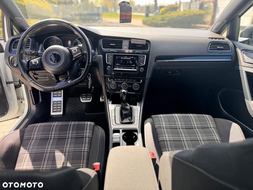 Volkswagen Golf 2.0 TDI BMT GTD DSG - 11