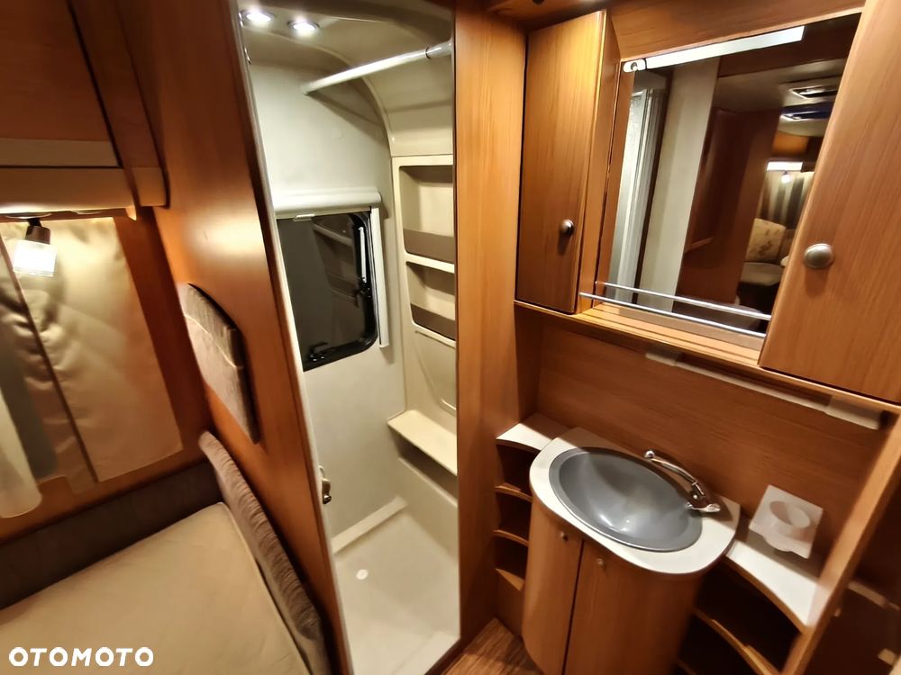 Adria - 7