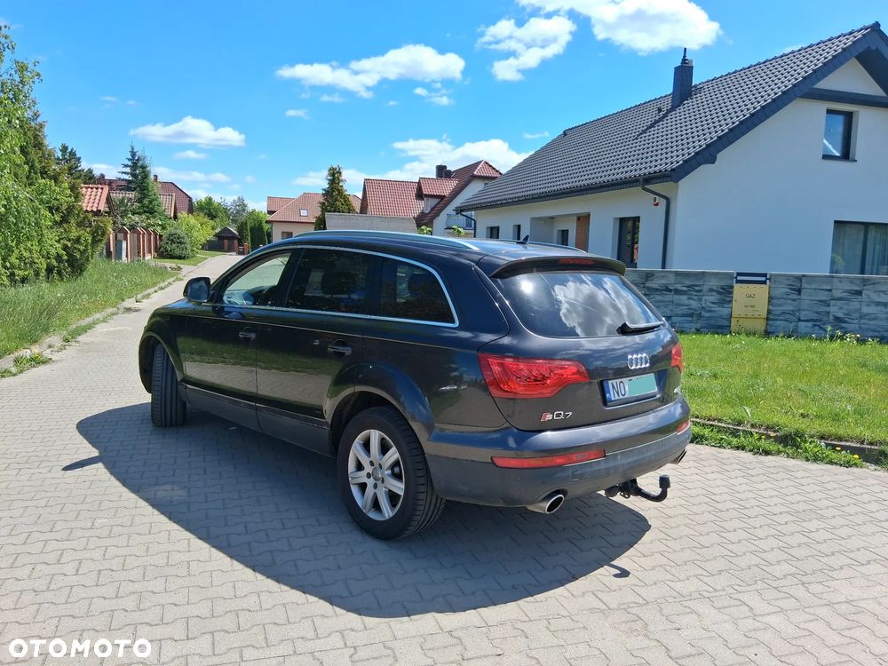 Audi Q7 - 19