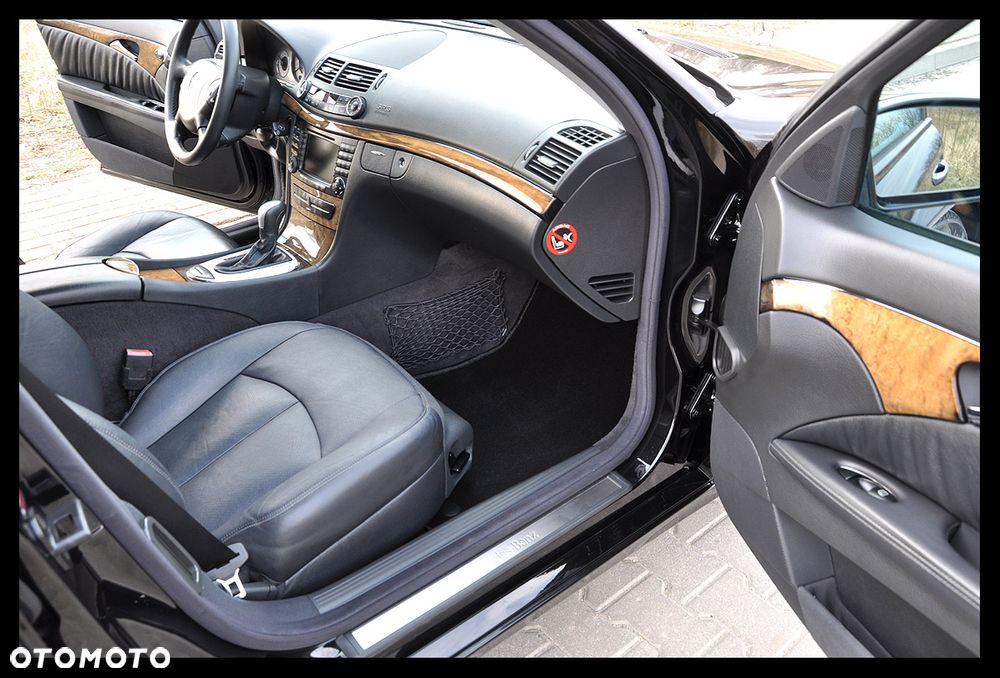 Mercedes-Benz Klasa E 320 CDI Avantgarde - 24