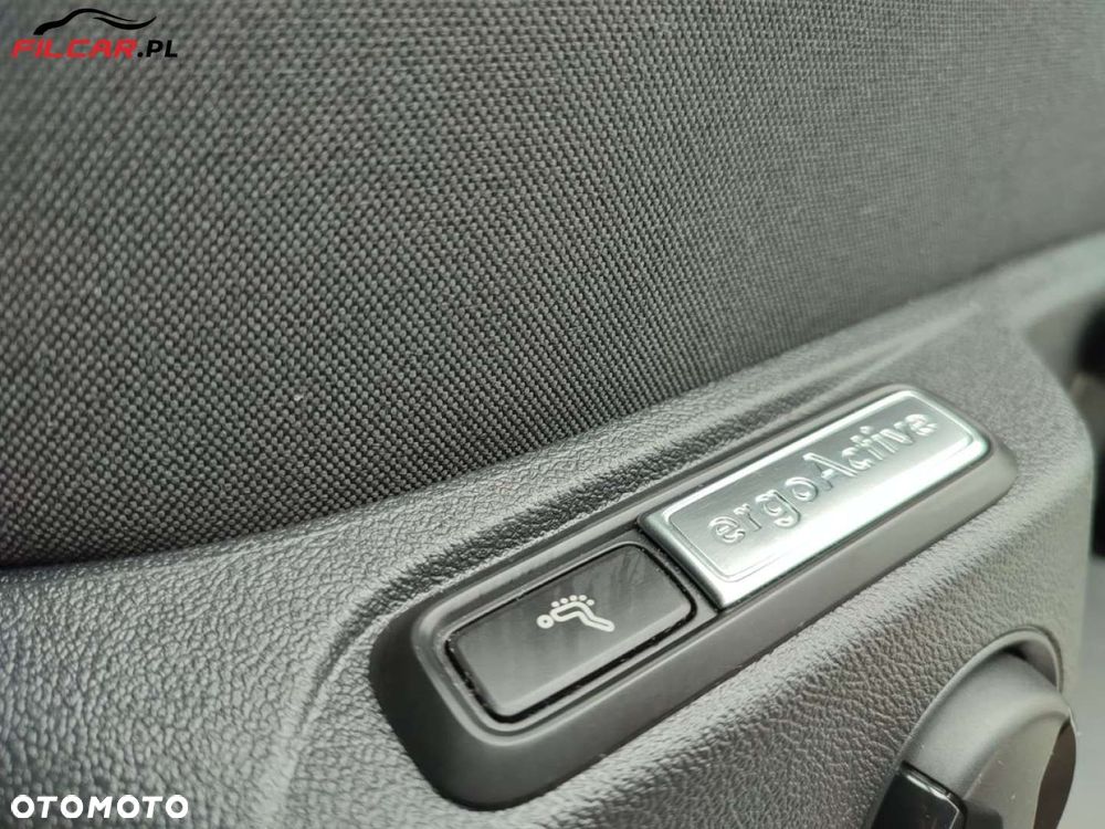 Volkswagen Tiguan - 28