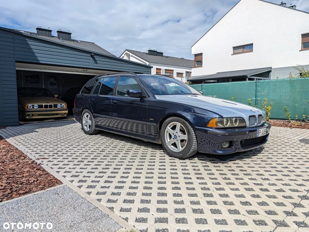 BMW E39 2000 photo 4