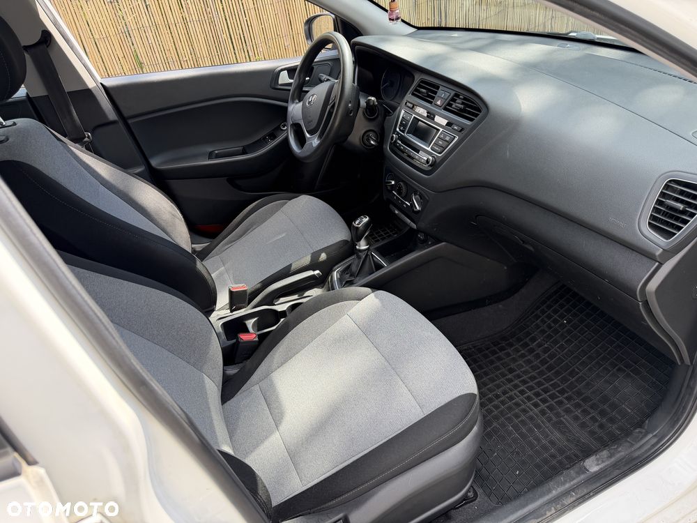 Hyundai i20 - 6