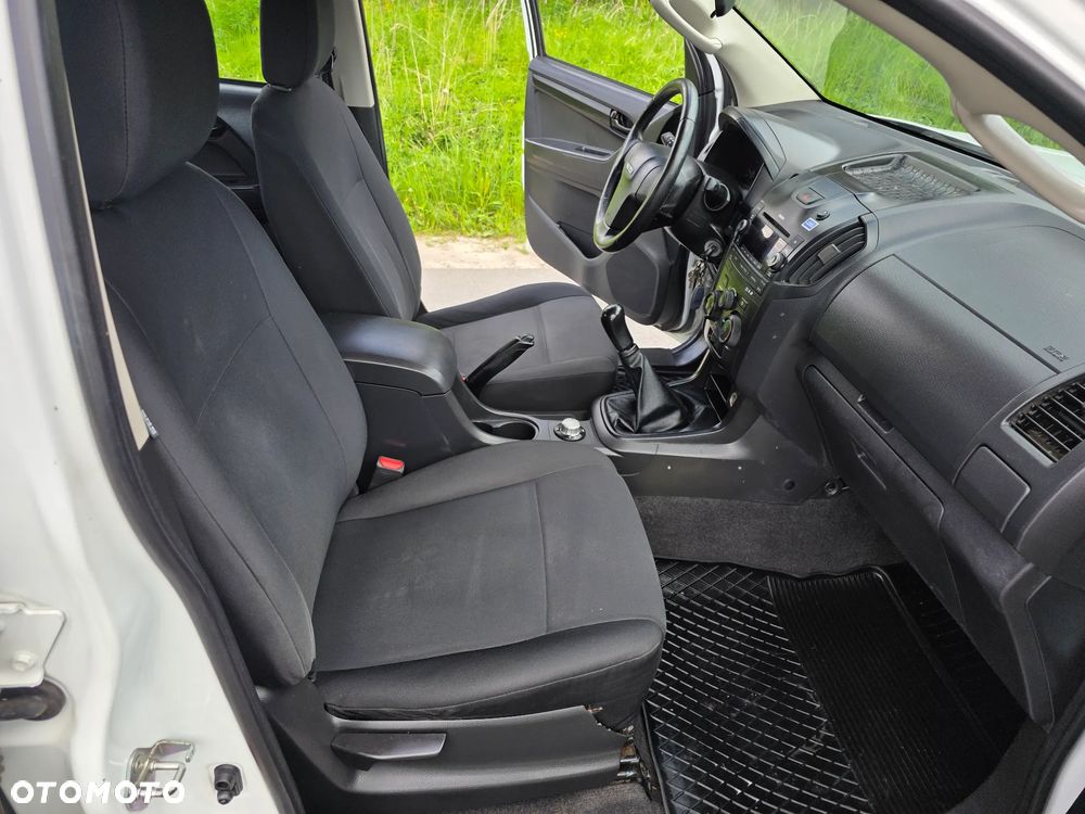 Isuzu D-Max 2.5 EC LS - 17