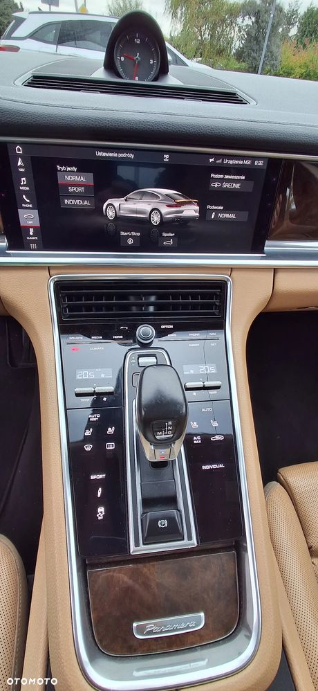Porsche Panamera - 15