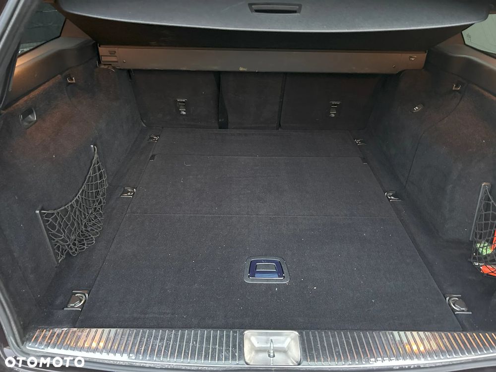 Mercedes-Benz Klasa E 350 CDI 4-Matic BlueEff - 25