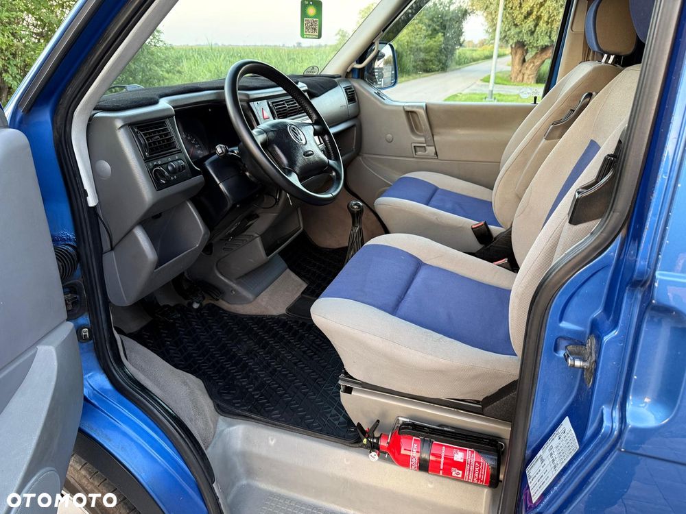 Volkswagen Multivan Standard - 19