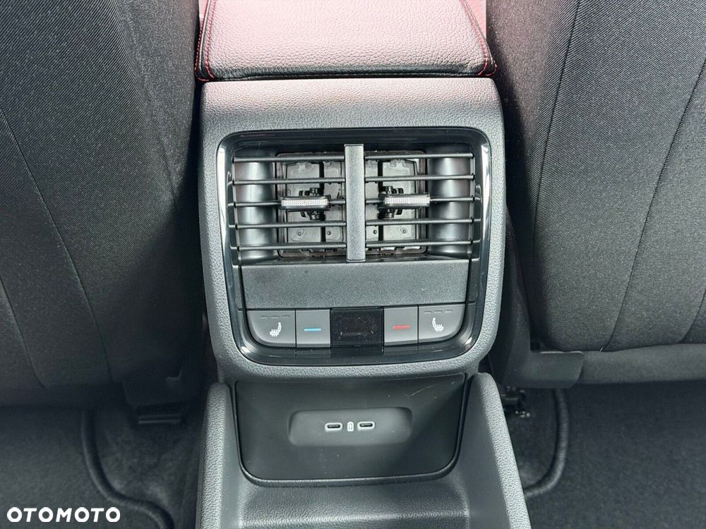 Skoda Octavia 2.0 TSI RS DSG - 19