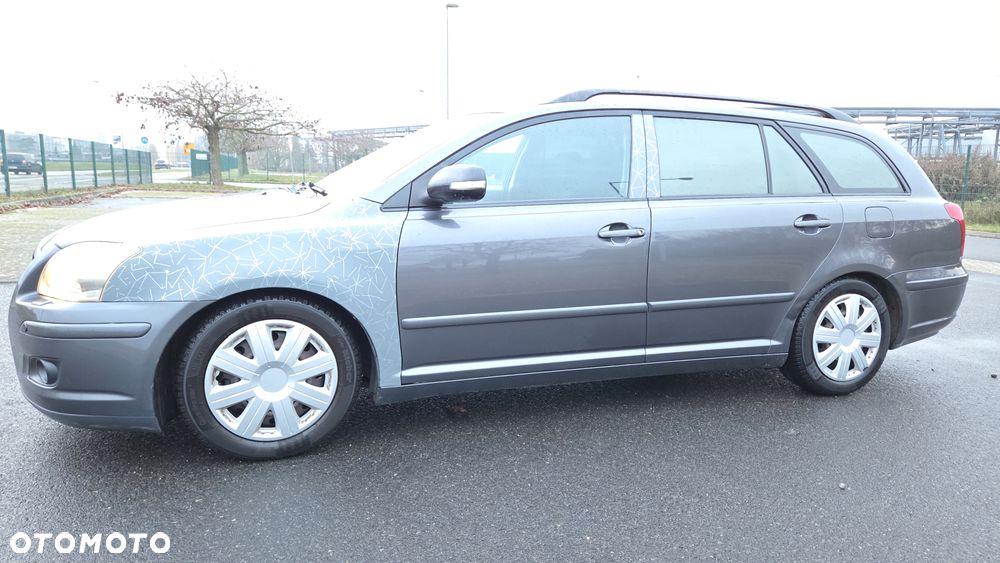 Toyota Avensis 1.8 VVT-i Combi - 6