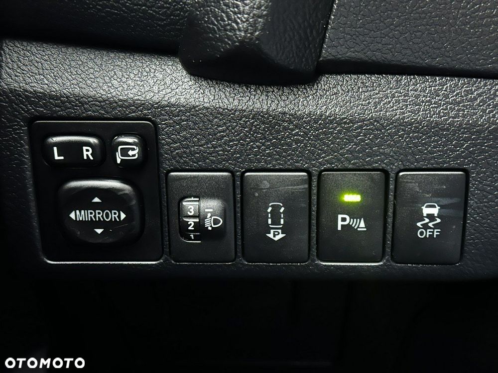 Toyota Auris 1.6 Valvematic Multidrive S Life Plus - 21