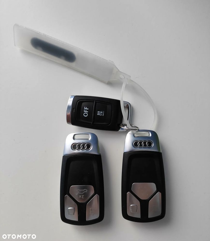 Audi A4 Avant 40 TDI quattro S tronic S line - 5