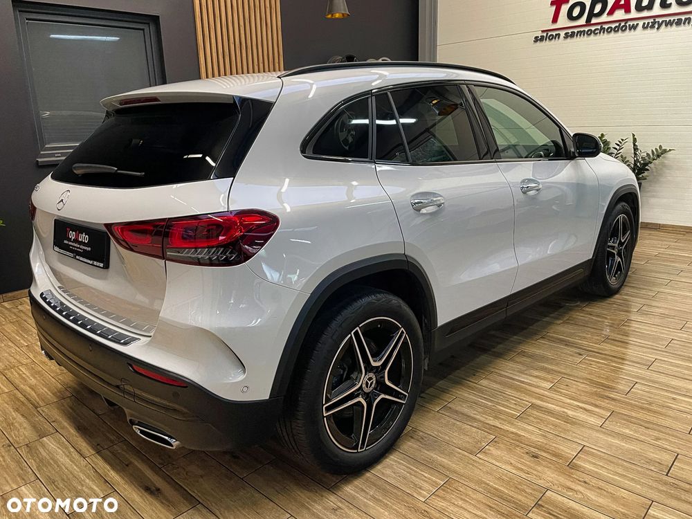Mercedes-Benz GLA 250 AMG Line - 8