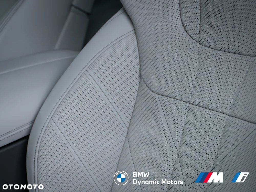 BMW XM - 30