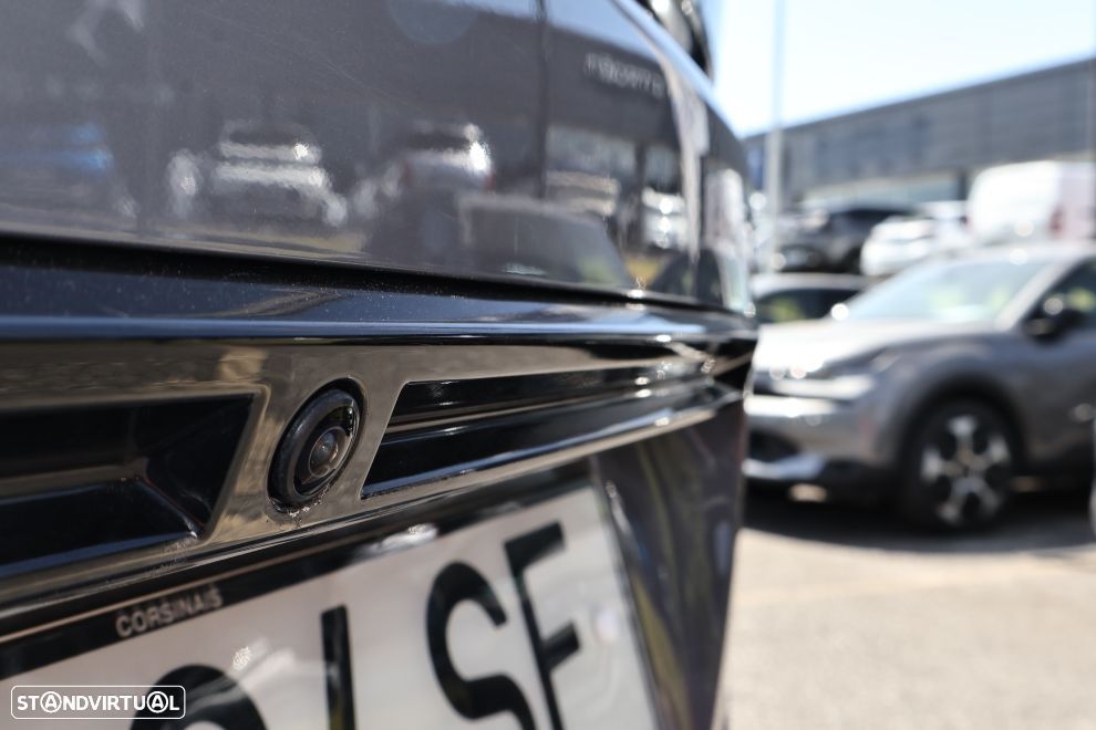 Peugeot 2008 1.2 Hybrid Allure e-DCS6 - 7