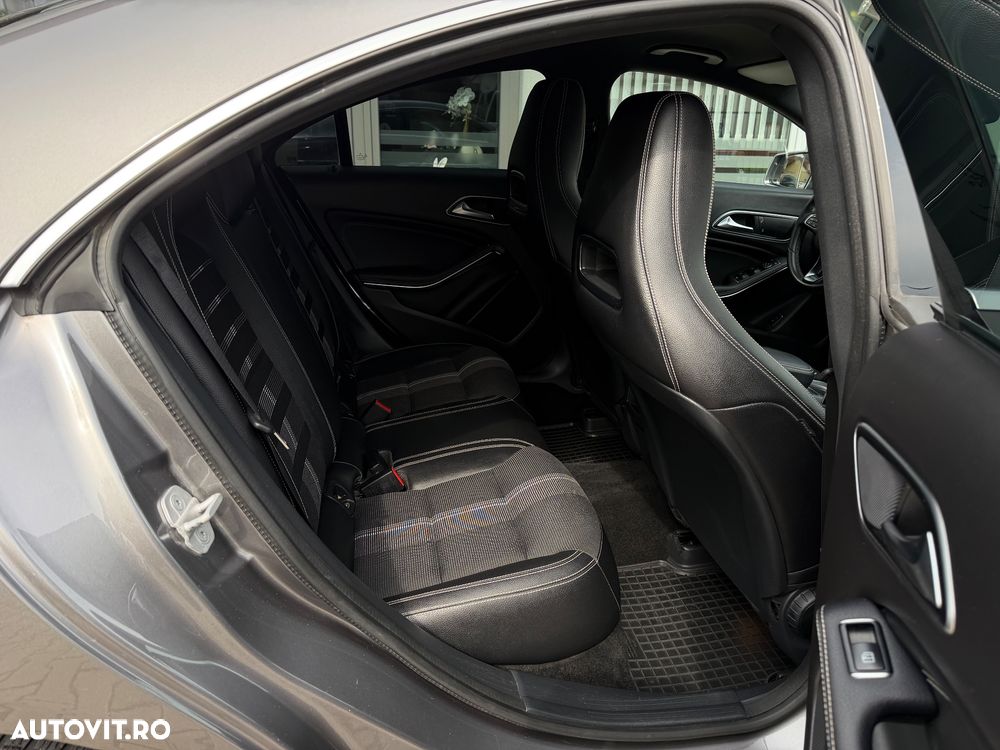 Mercedes-Benz CLA 180 d 7G-DCT - 11