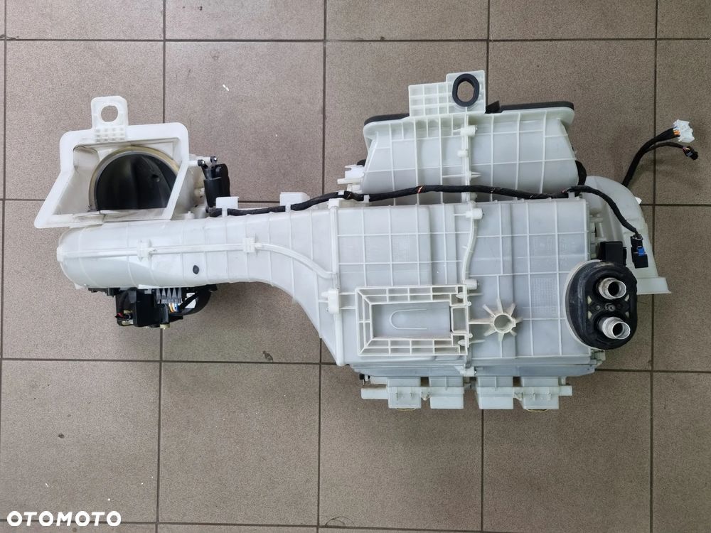 NAGRZEWNICA WYNTYLATOR KABINY EU PARTNER BERLINGO III 1.6 HDI 08r.+ - 1