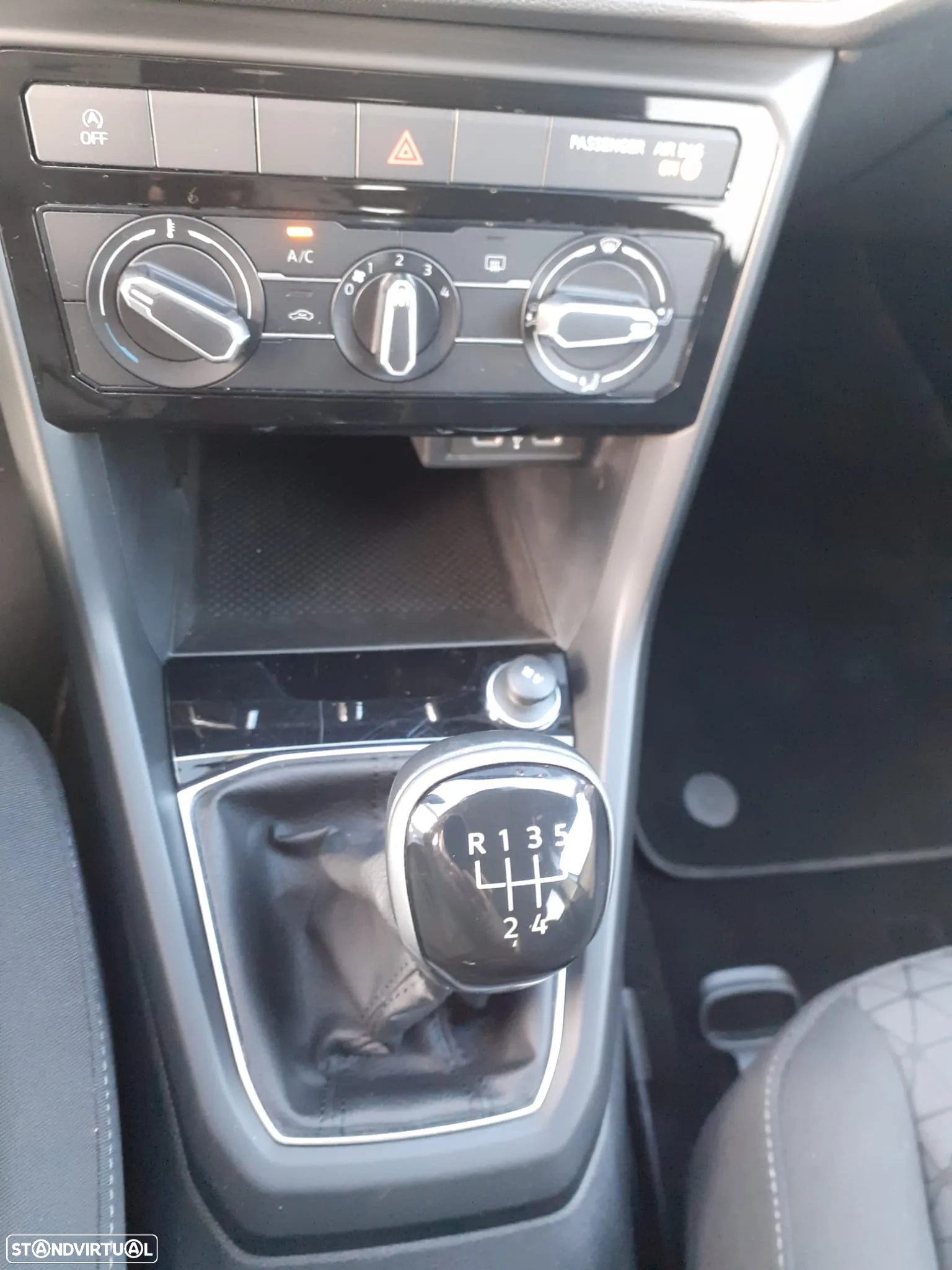 VW T-Cross 1.0 TSI - 10