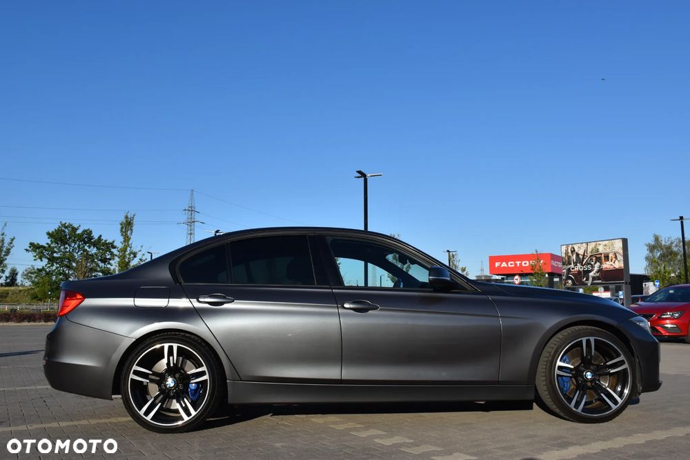 BMW Seria 3 328i Sport-Aut Sport Line - 6