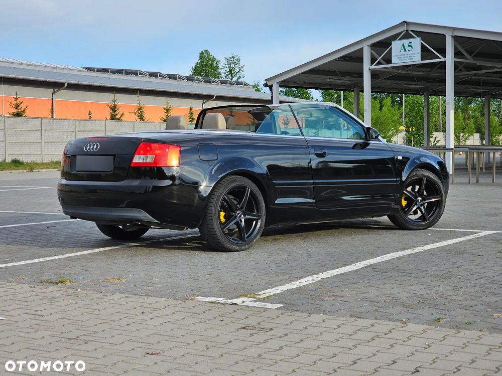 Audi A4 Cabrio 2.5 TDI - 4