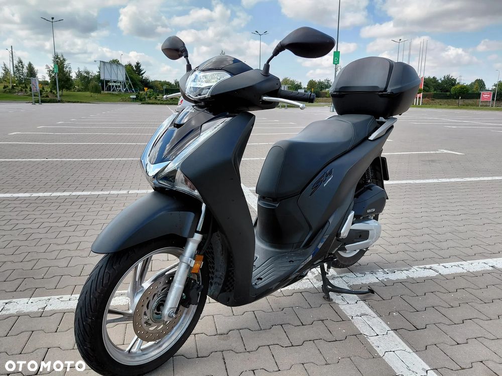 Honda SH - 9