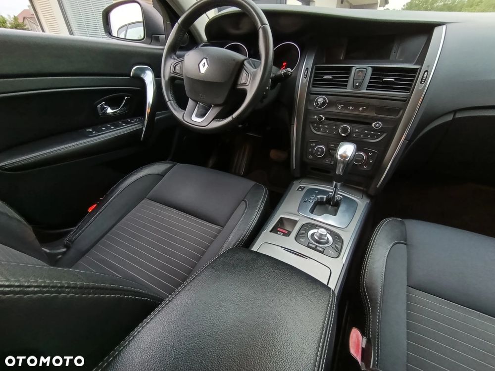 Renault Latitude 2.0 dCi Initiale - 16