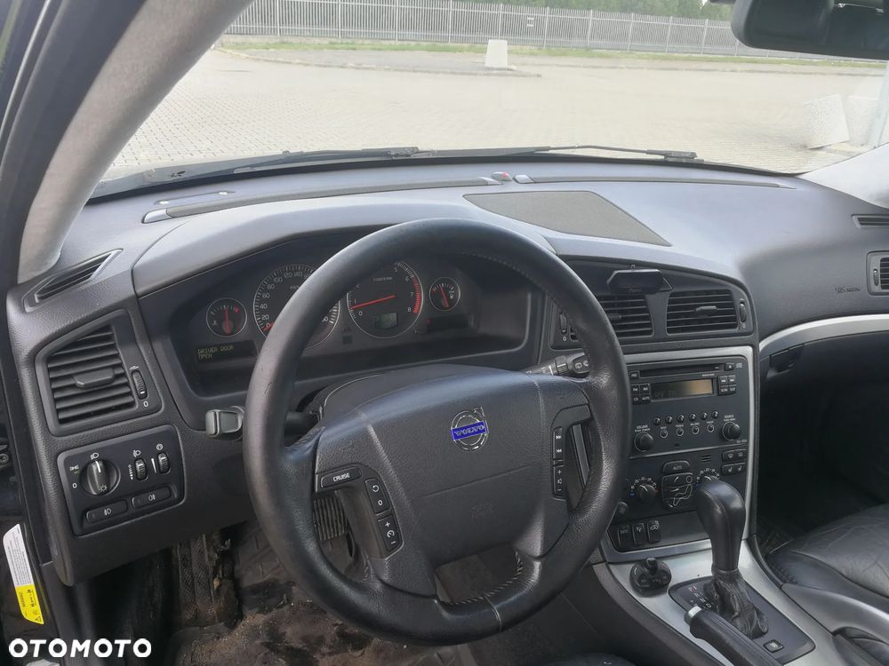 Volvo XC 70 AWD Momentum - 11