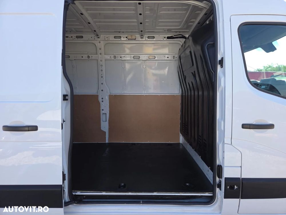 Renault New Master L3H2 - 14