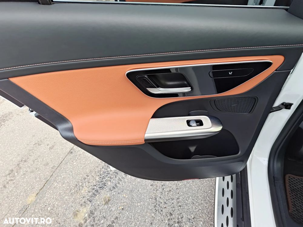 Mercedes-Benz GLC 300 e 4MATIC - 14