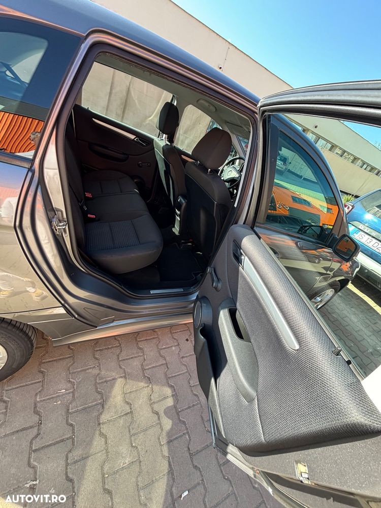 Mercedes-Benz B 200 Autotronic - 14