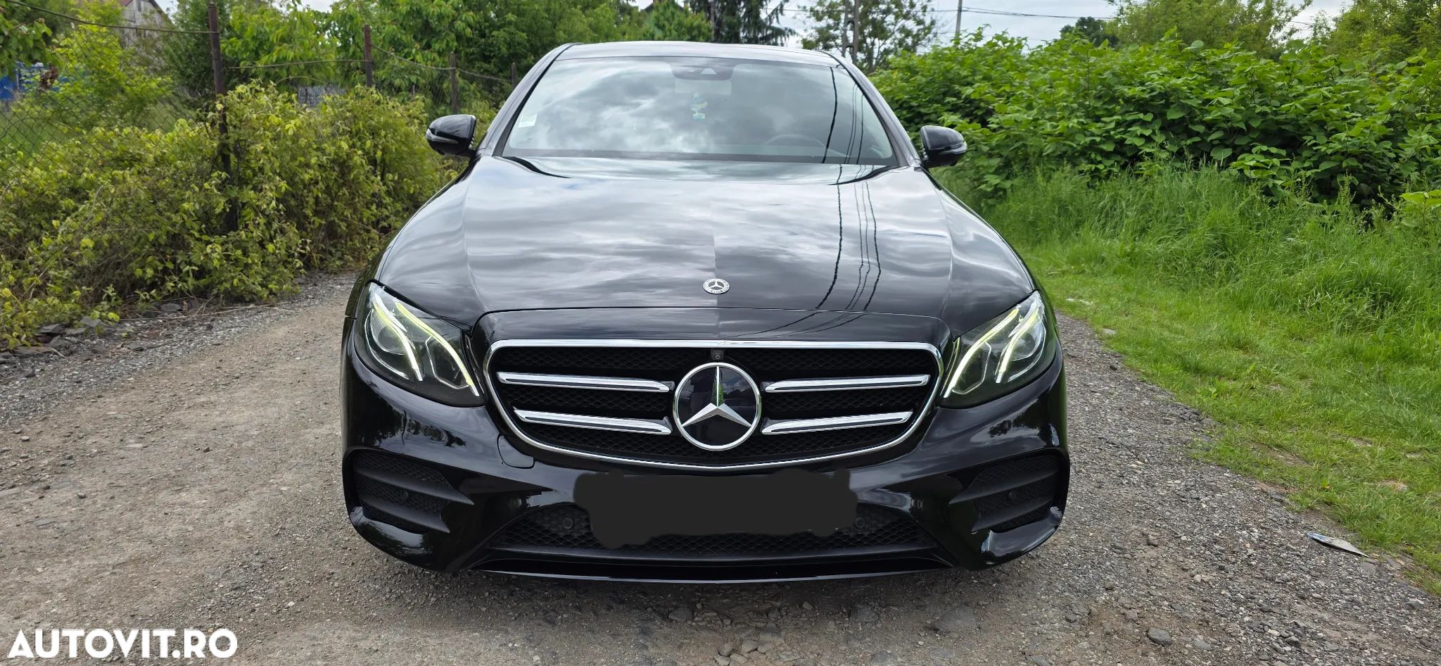 Mercedes-Benz E 220 d 9G-TRONIC AMG Line - 1