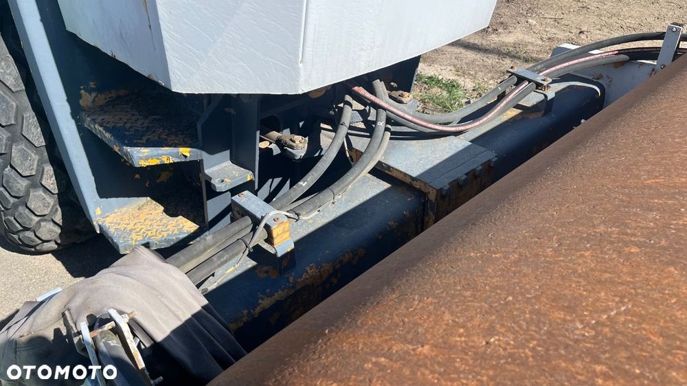 Bomag Bw 213 D-2 - 28