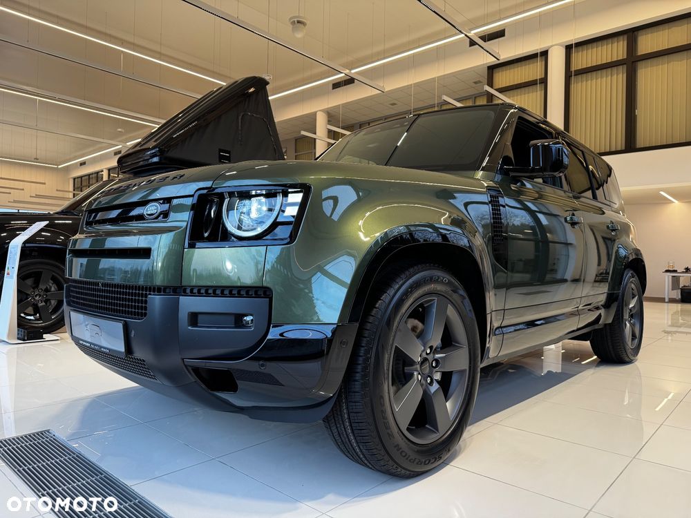 Land Rover Defender - 1