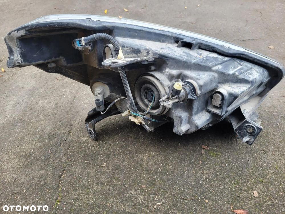 Lampa przód Dacia dokker - 4