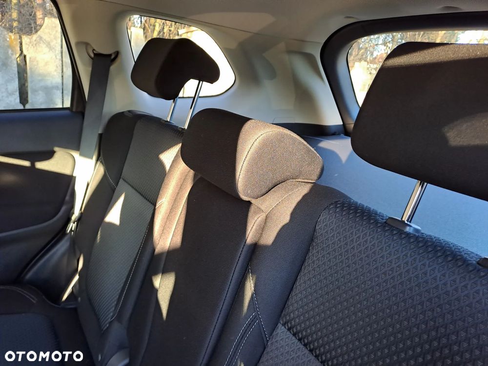Mitsubishi Outlander 2.0 Intense + SDA 4WD CVT - 18