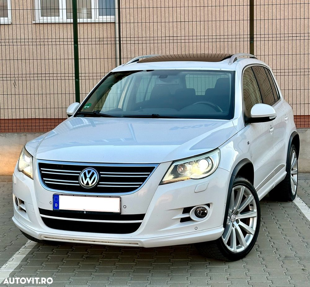 Volkswagen Tiguan - 1