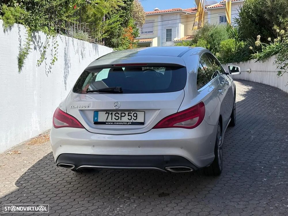 Mercedes-Benz CLA 180 d Shooting Brake Urban Aut. - 26
