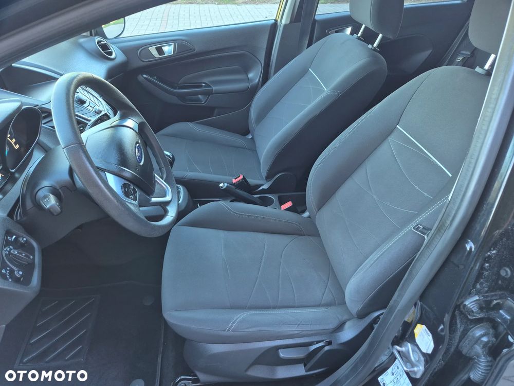 Ford Fiesta 1.25 Ambiente EU5 - 6